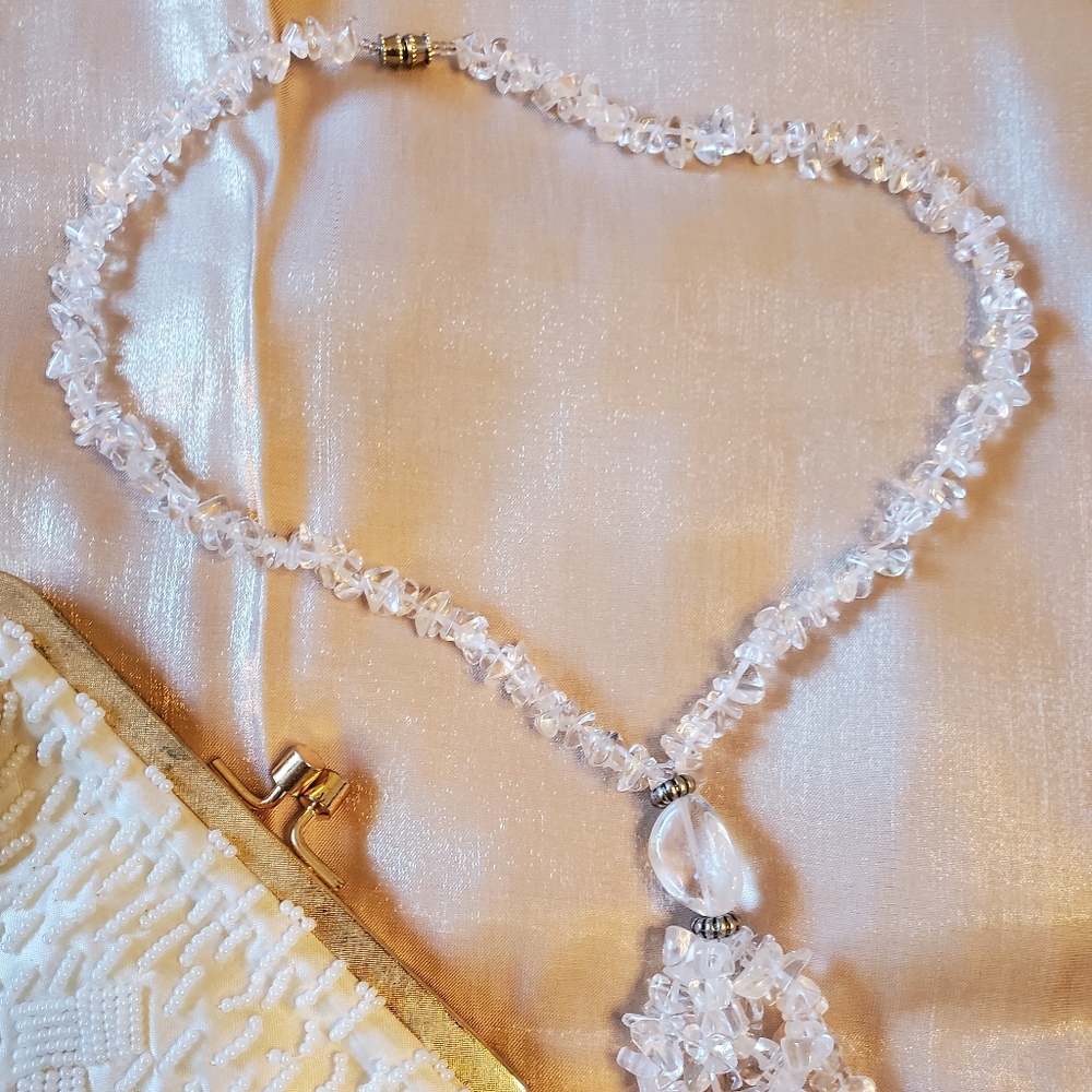 Crystal quartz hand made drop necklace - Picture 5 of 11